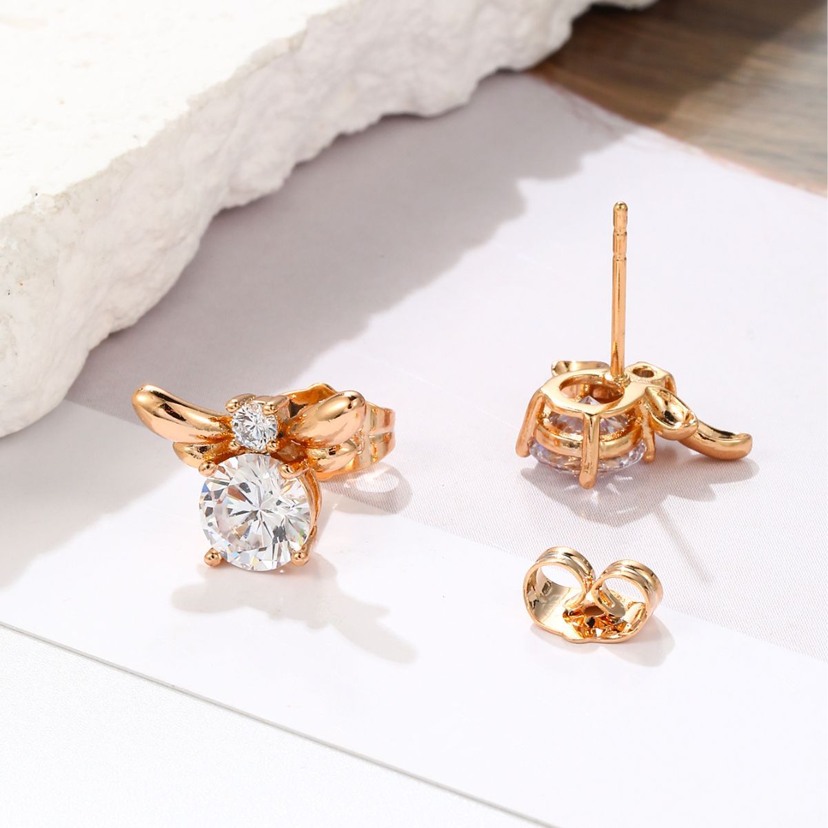 Women's Fashion Zircon Bee Stud Earrings