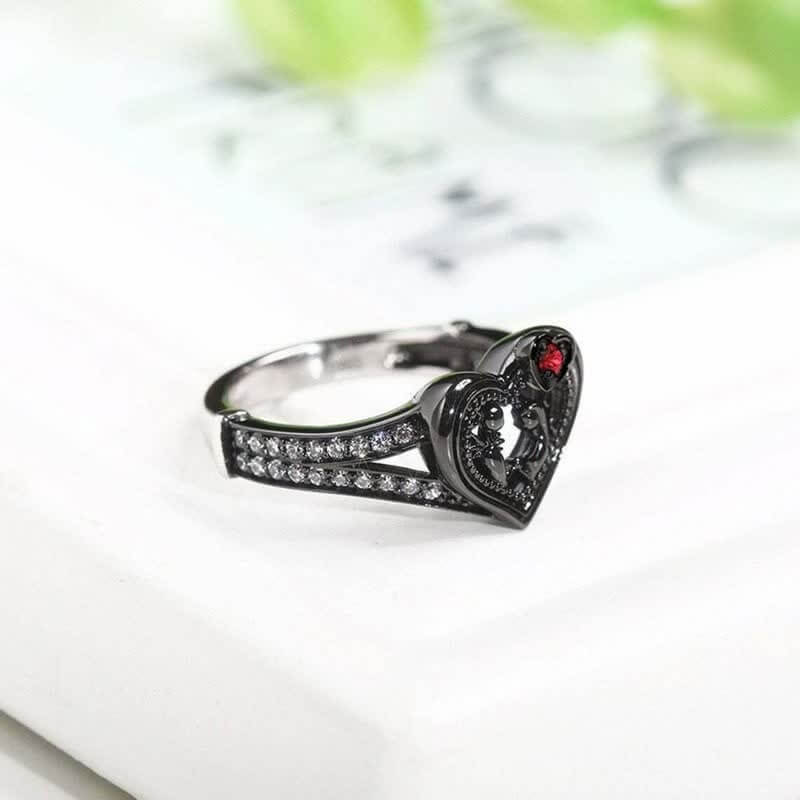 "Heart-to-heart" - Skull Couple Ruby Heart Ring