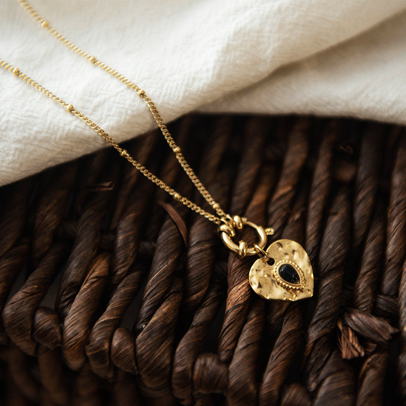 Hammer Texture Heart Shape Pendant Necklace