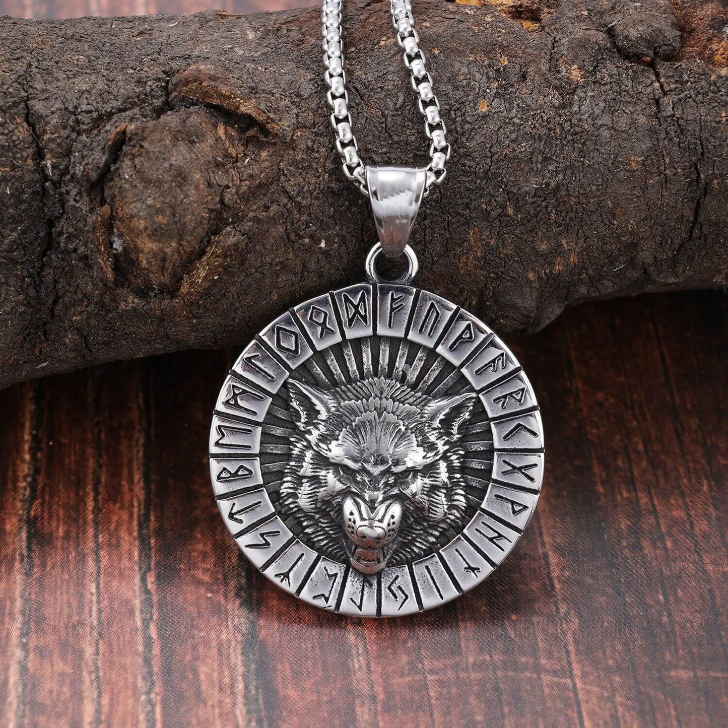 Round Wolf Pendant Necklace