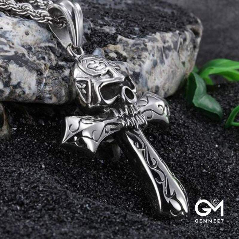 Knight's Skull Cross Pendant