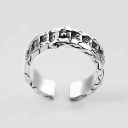 Retro Abyss Irregular Crack Band Ring