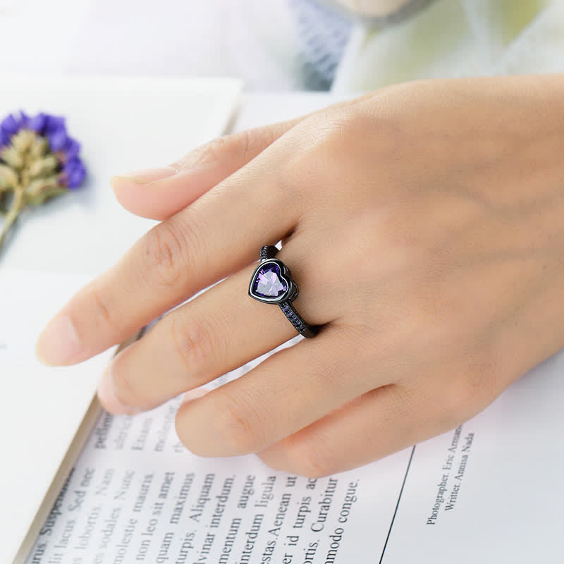 “To Meet" - Retro Black Heart Amethyst Ring