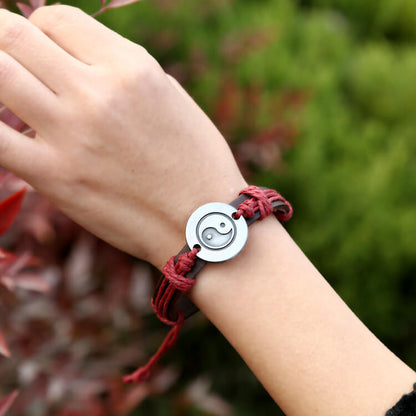 Retro Simple Hand-woven Yin Yang Tai Chi Gossip Cowhide Bracelet