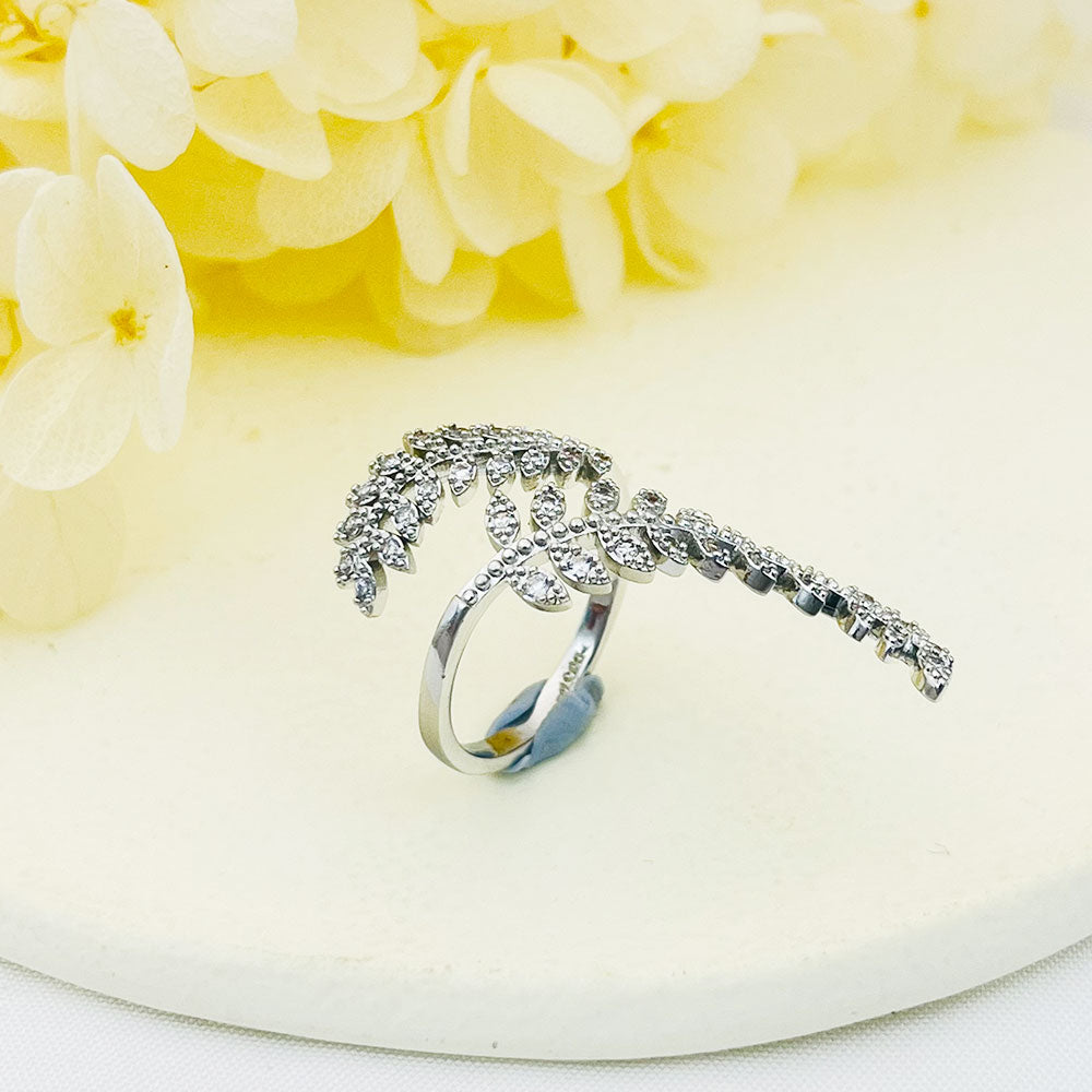 Creative Graceful Leaves Zircon Ring