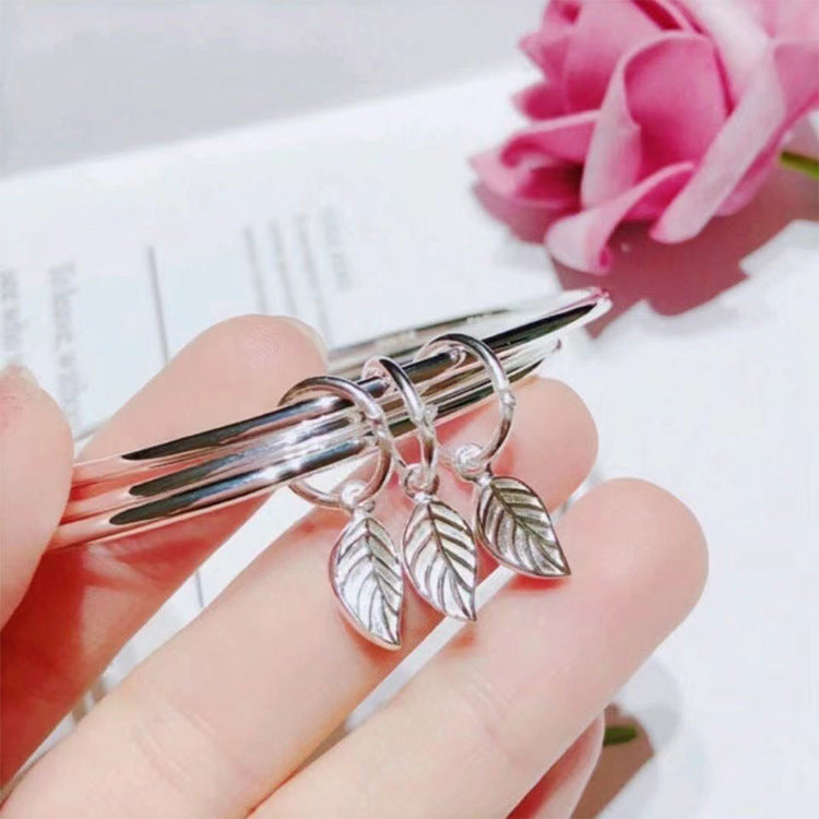 Glossy Leaf Closed Solid Bracelet