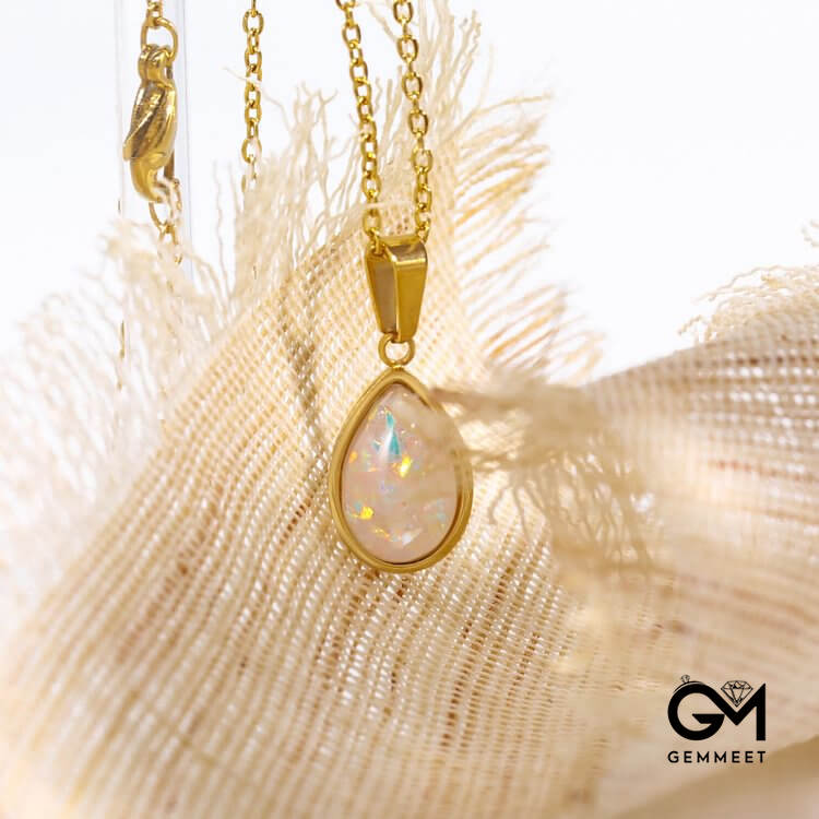 18k Opal Drop Shape Pendant Necklace