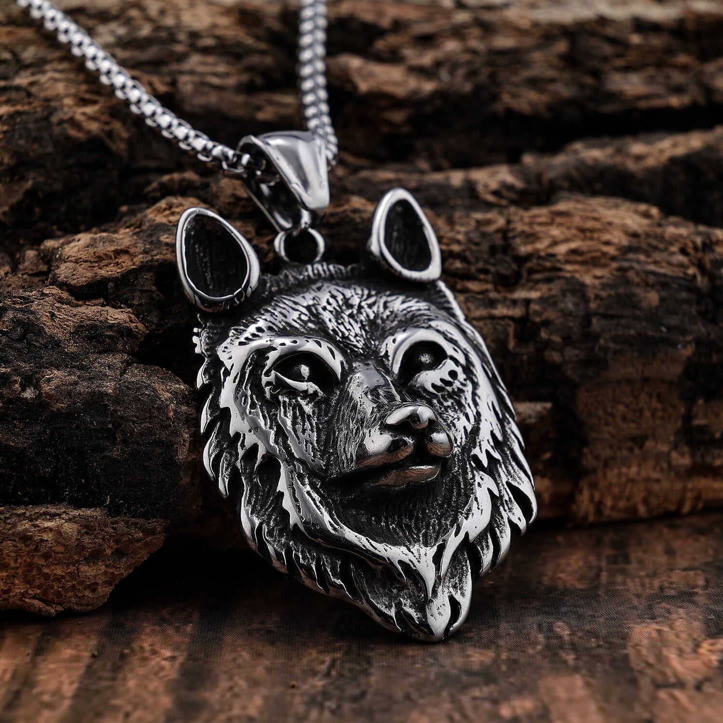 Majestic Fashion Direwolf Shape Stainless Steel Pendant