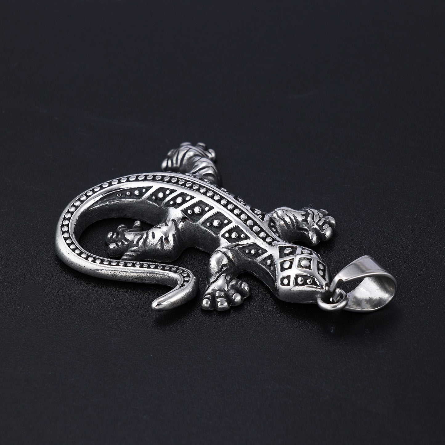 Gecko Lizard Stainless Steel Pendant