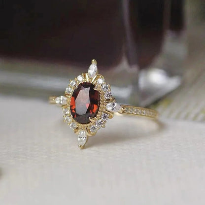 Vintage Ruby "Miss Rose" Atmosphere Ring