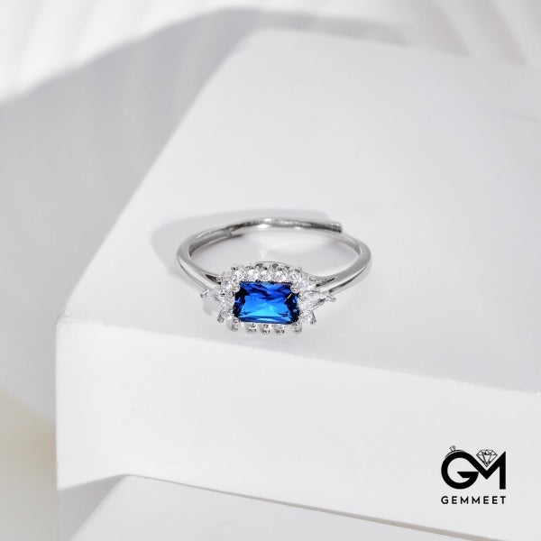 Rectangular Blue Zircon Temperament Ring