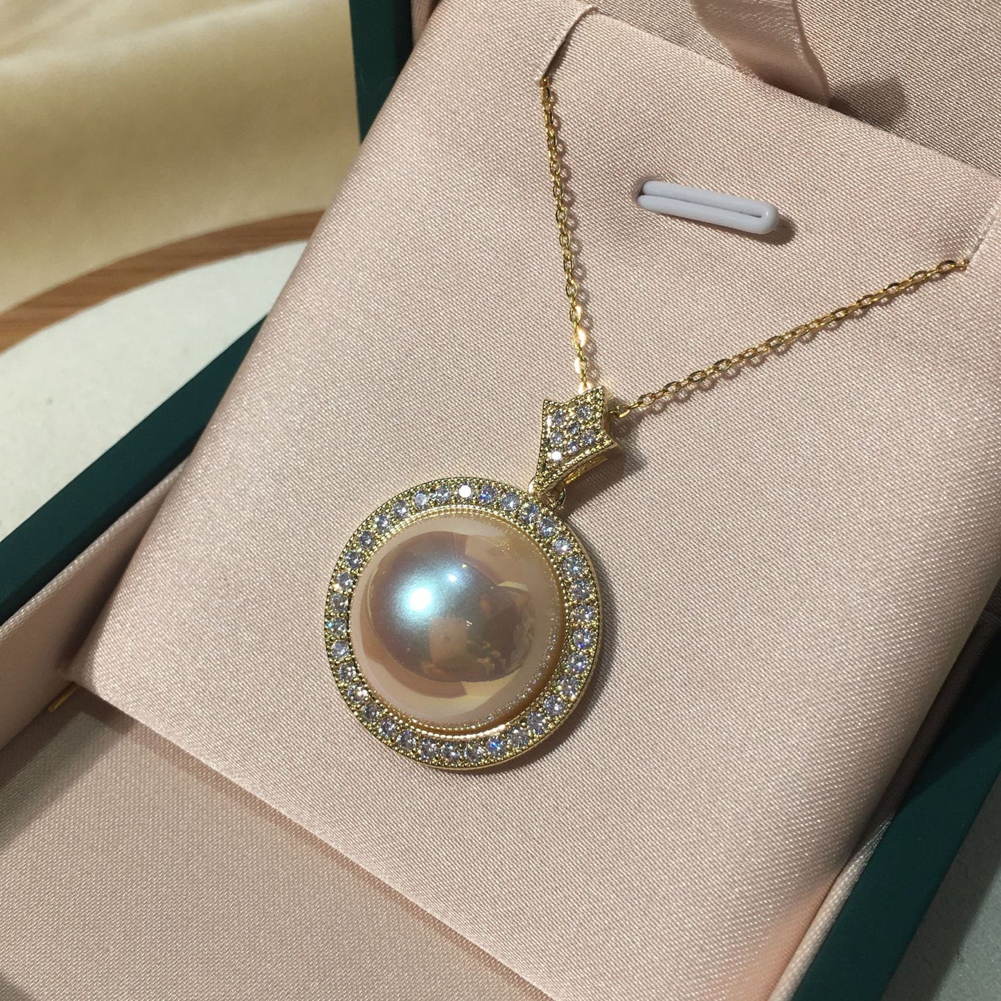 Big Man-made Mabe Pearl Pendant Necklace