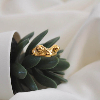 "Explore The World "Creative Frog Ring