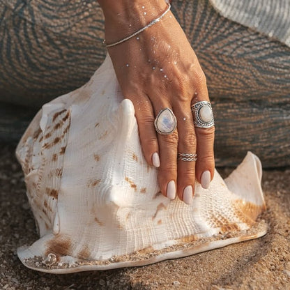 Bohemia Vintage Natural Moonstone Ring