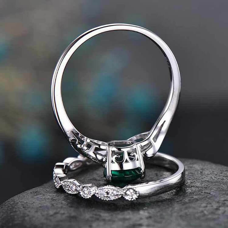 Water Drop Emerald With Zircon 2 Piece Ring Set