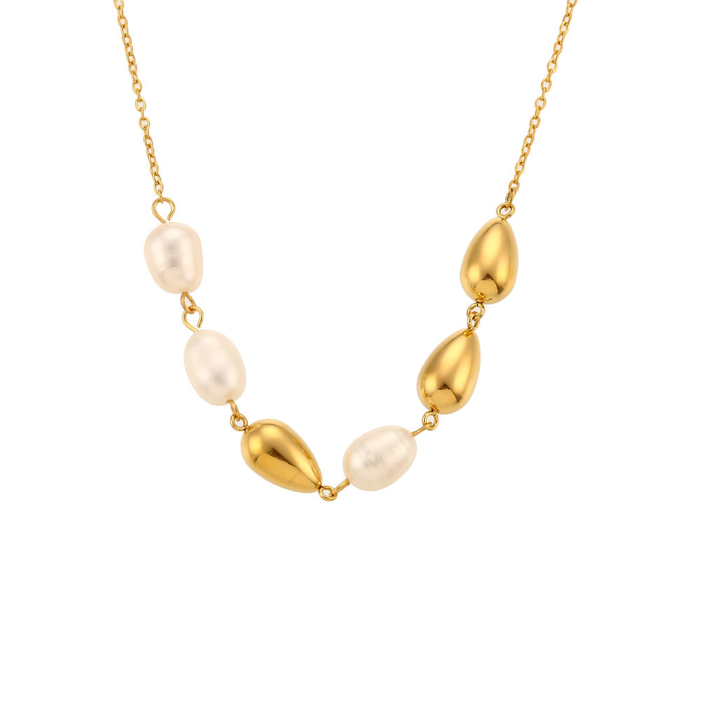 Drop Shaped Pearl Pendant Necklace