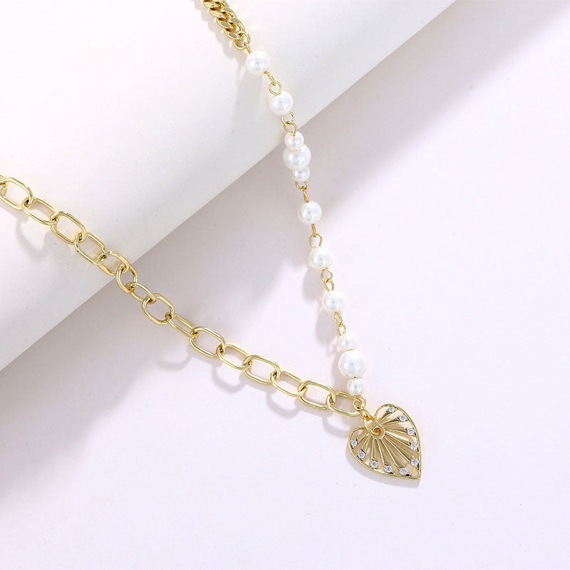 Stylish Spliced Imitation Pearl Heart-shaped Pendant