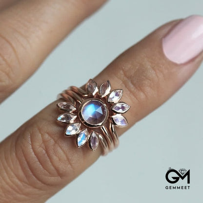 Sun Flower Moonstone 3 - Piece Ring