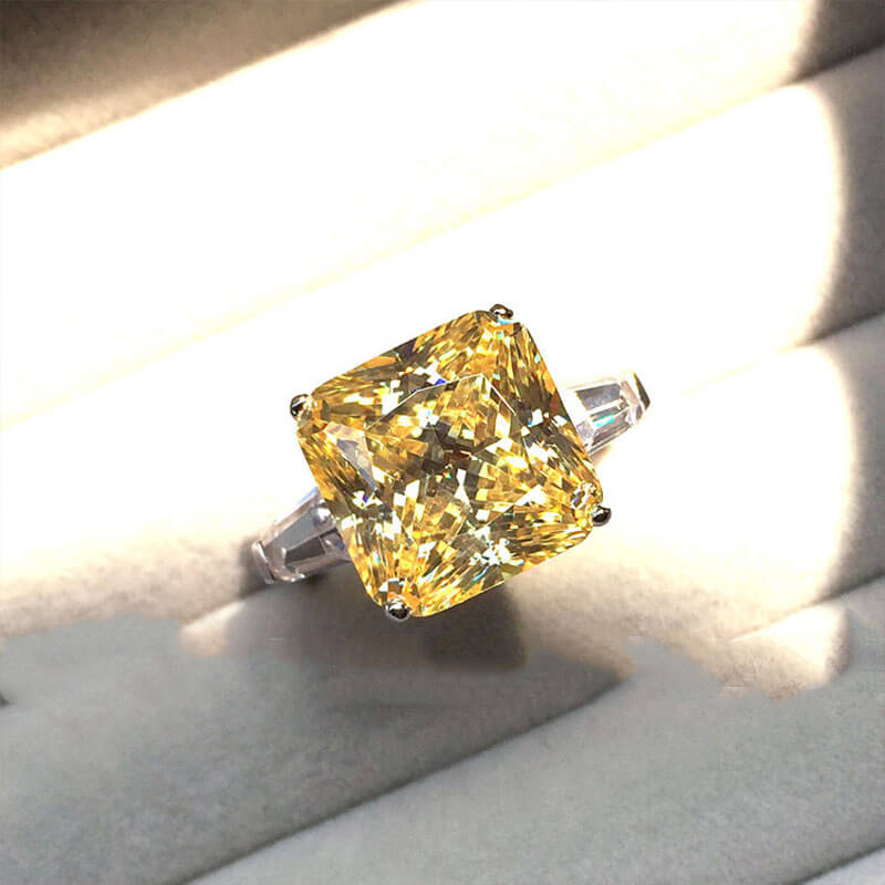 Asscher Yellow Diamond Ring Luxurious Zirconia Princess Cut Diamond Engagement Ring