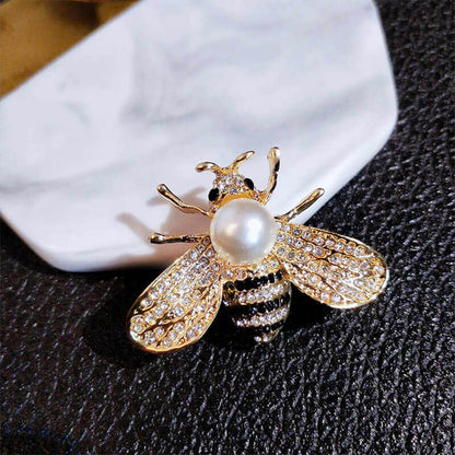 Luxury Shiny Organic Peal Full Stones Bee Brooch