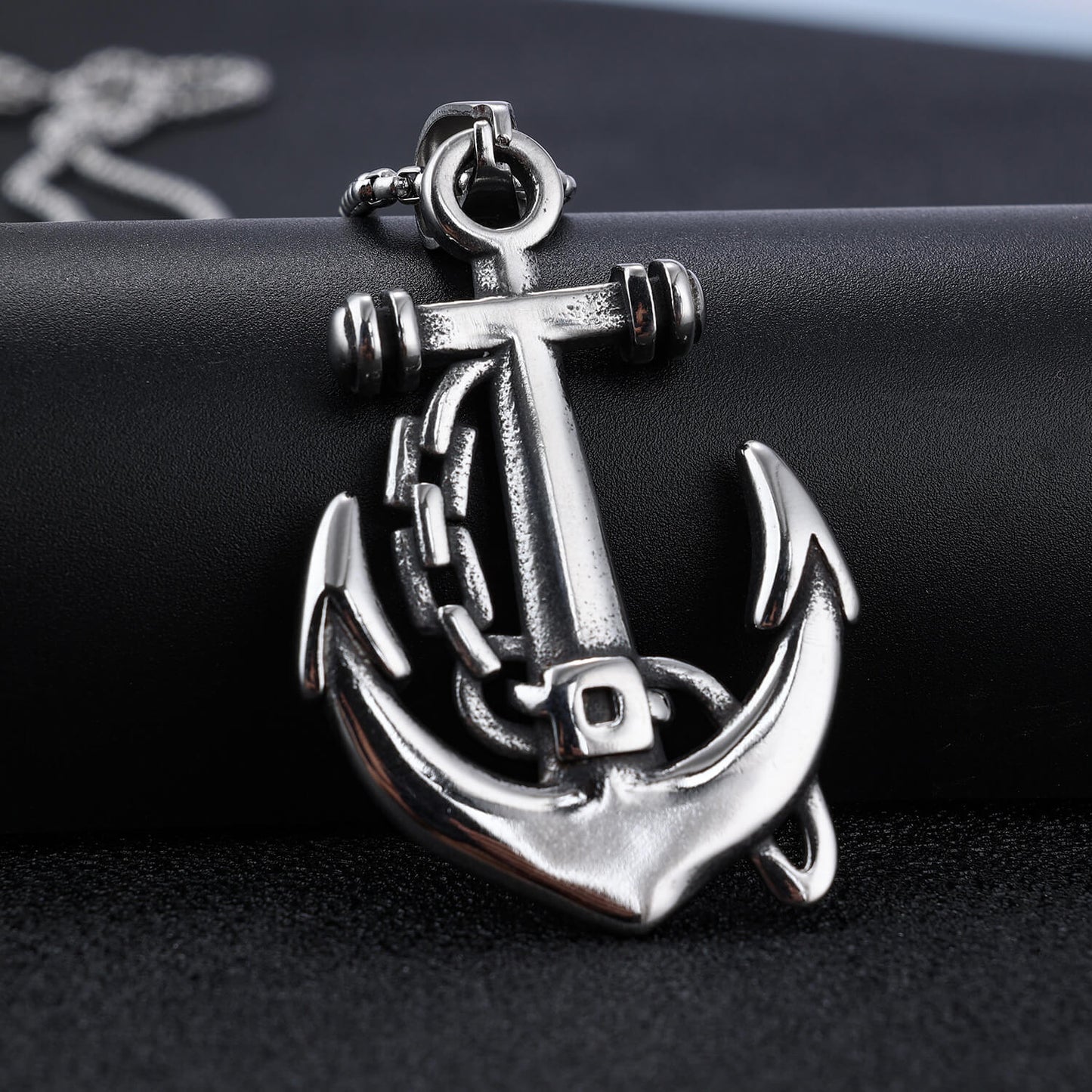 Personality Double Winding Ancient Ship Anchor Pendant