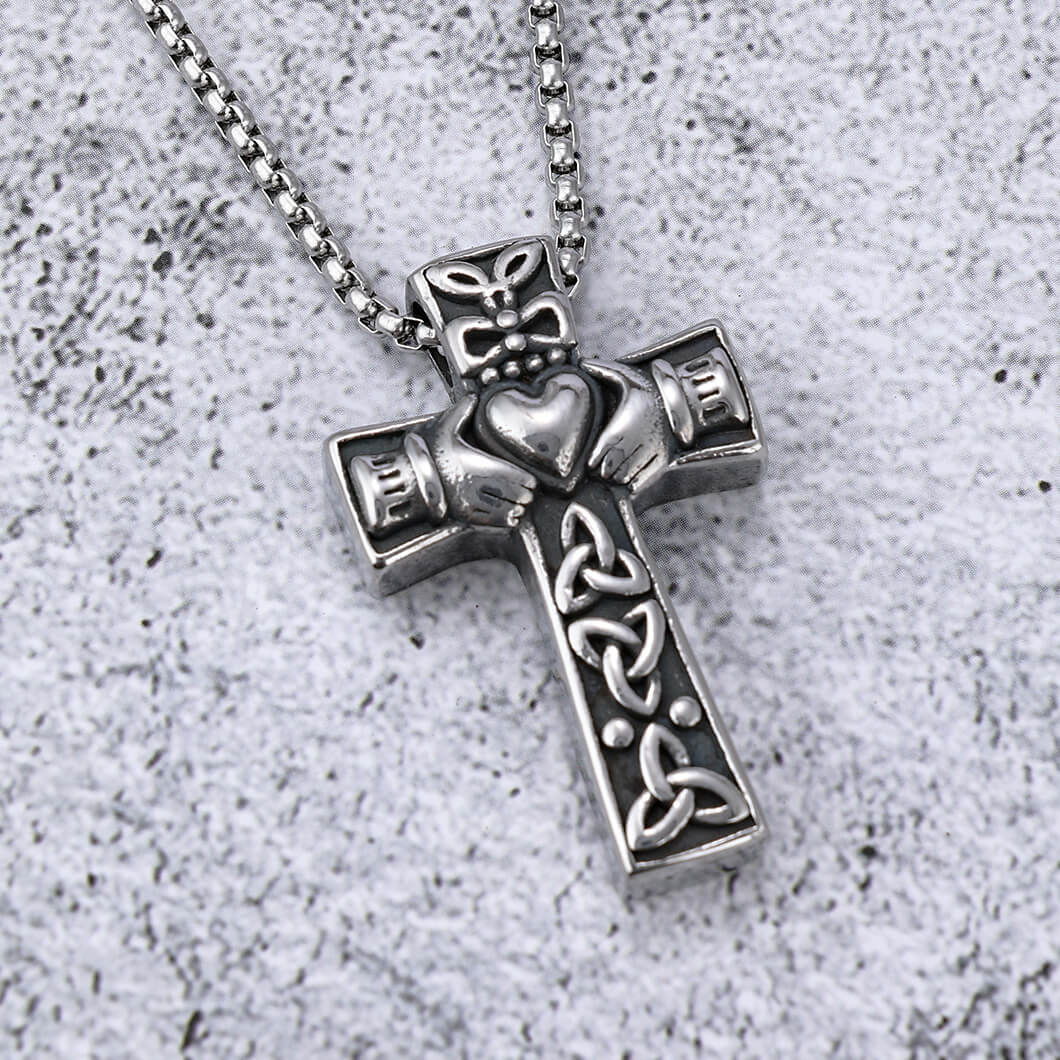 Vintage kink cross stainless steel pendant