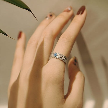 "Sea Blue" Retro Blue Topaz Ring