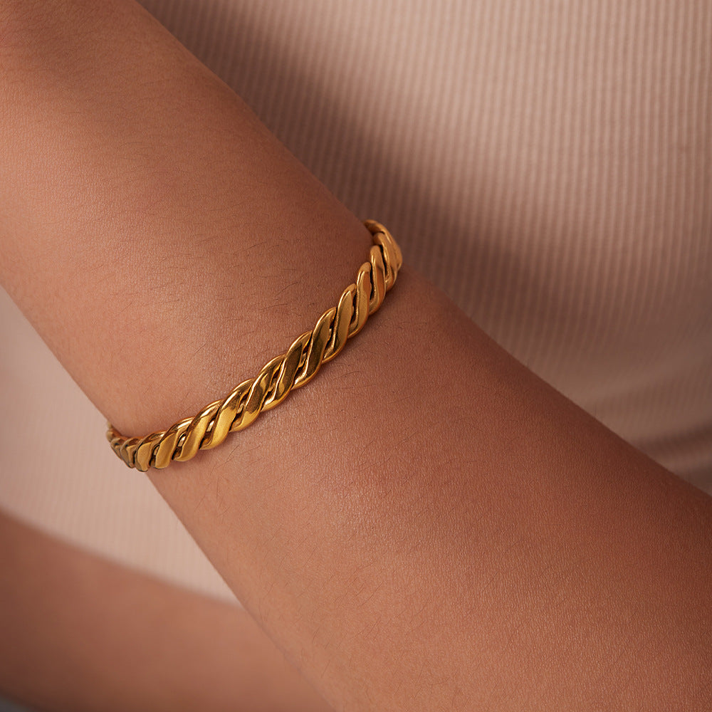 Rope Shape Adjustable Bangle Bracelet