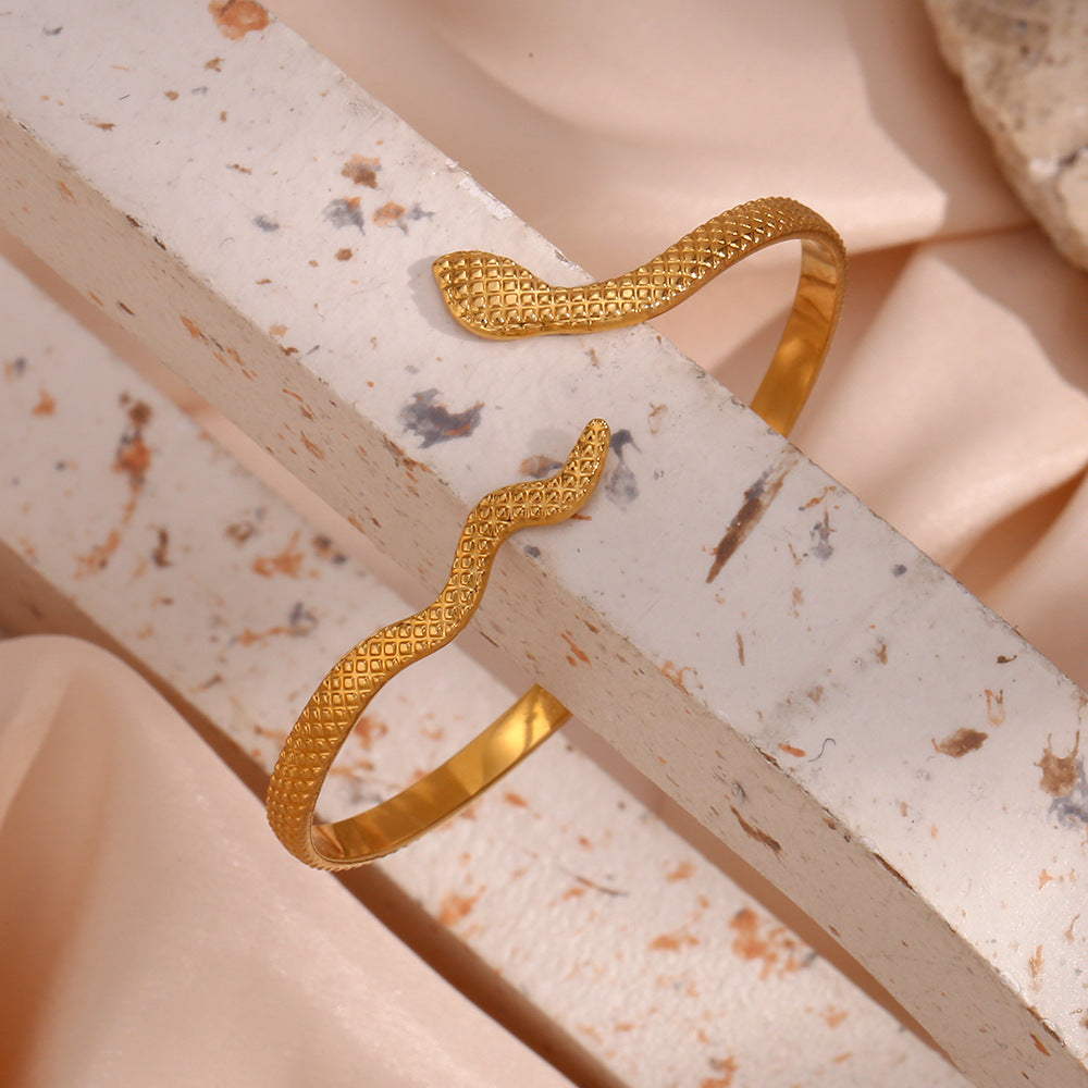 Gold Plated Plaid Snake Open Bracelet