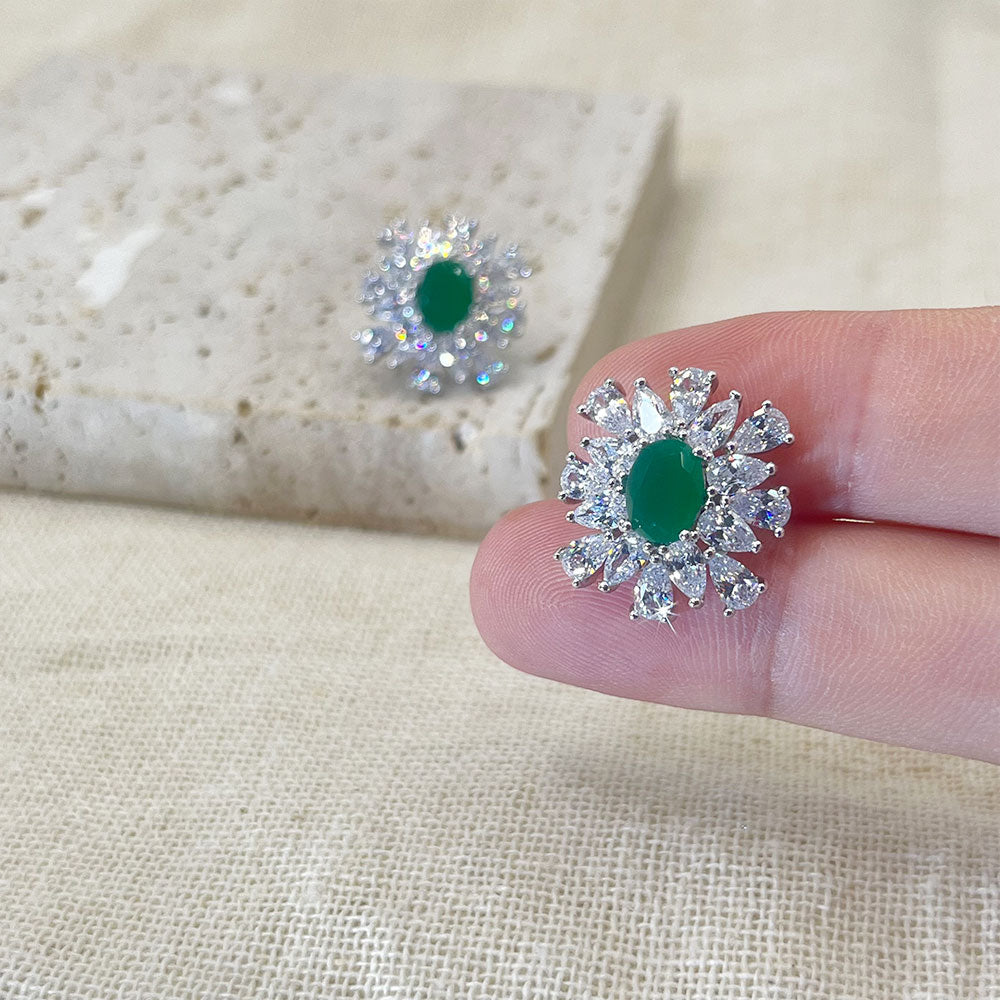 White Golden Snowflake Inlaid Green Zircon Stud Earrings