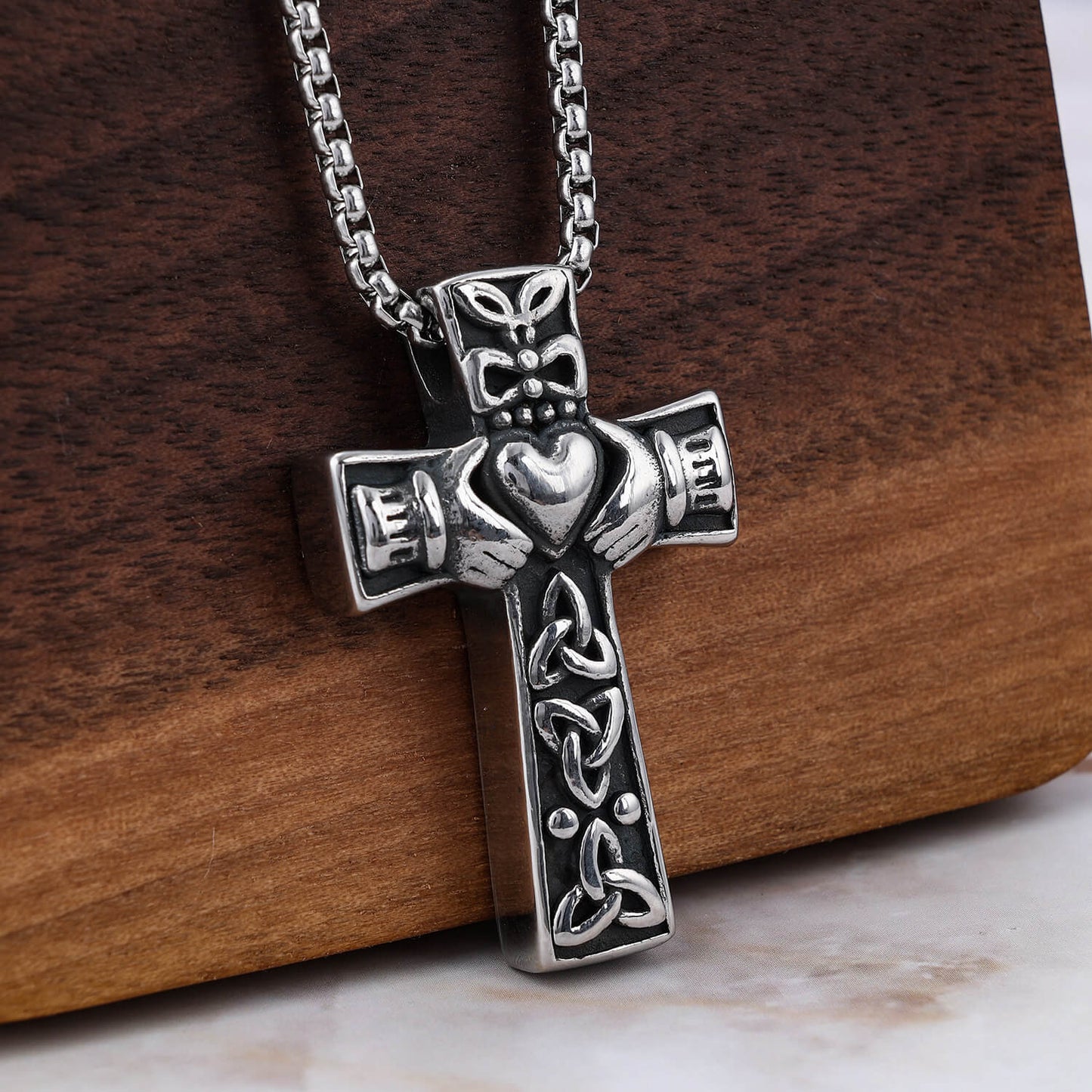 Vintage kink cross stainless steel pendant