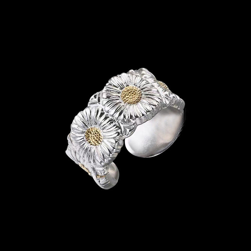 Vintage Women's Small Daisy Ring