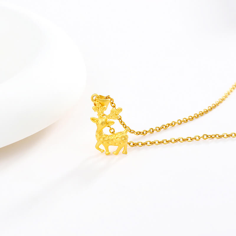 Christmas Light Luxury Niche Deer Pendant Alloy Gold-plated Elk Pendant