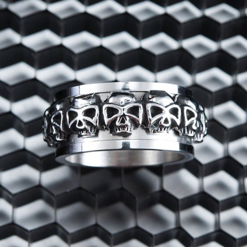 Release Stress Cool Skull Turnable Ring