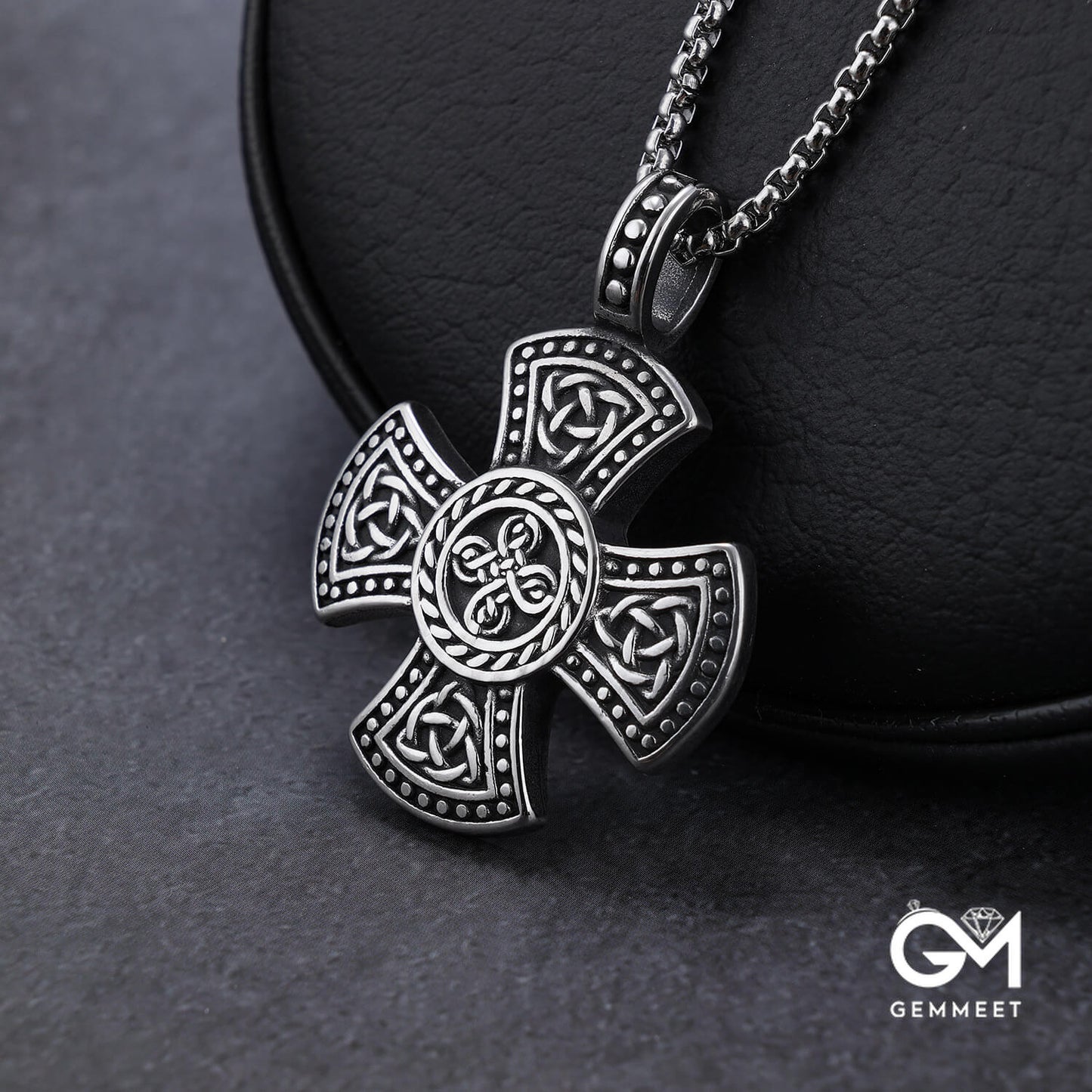 Stainless Steel Cross Kink Pendant