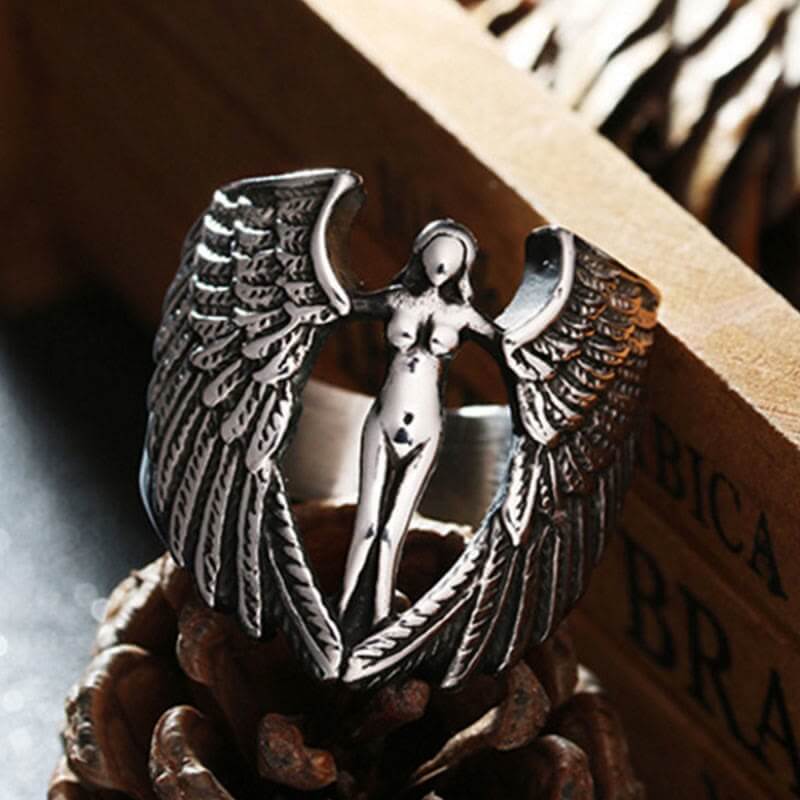 Retro Goddess Angel Wings Ring