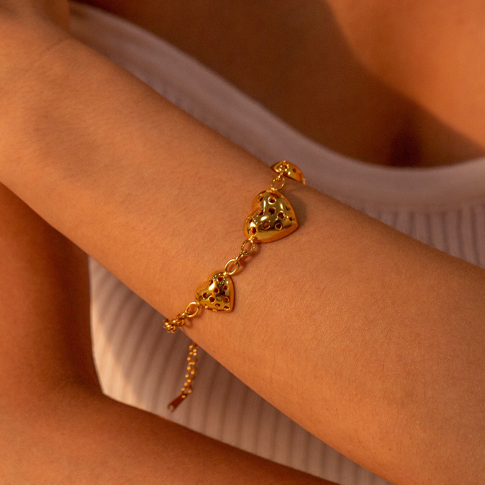 Heart Hollow Out Niche Design Sense Fashion Bracelet