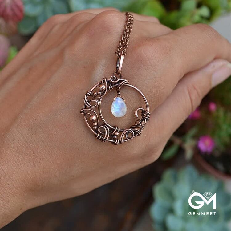 "Light And Hope" Bohemia Moonstone Crescent Moon Necklace