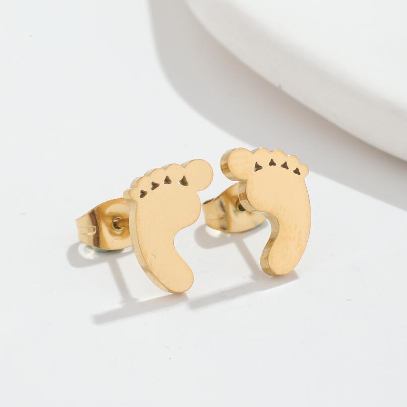 Cute MAMA Baby Feet Earring