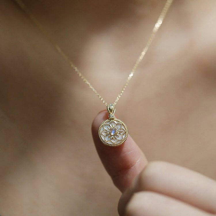 Natural Moonstone Floral Pendant Necklace