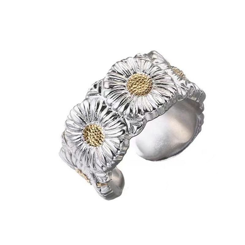 Vintage Women's Small Daisy Ring