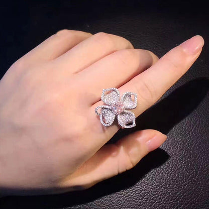 Full-diamond Fashionable and Luxurious Small Fragrance Group Inlaid Pink Diamond Flower Ring