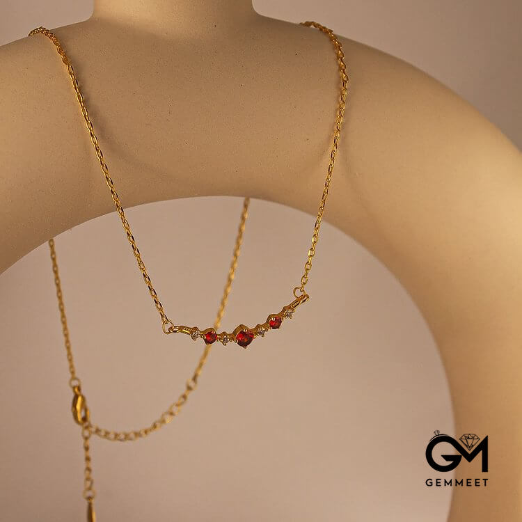 "Symbol of Independence" Garnet Diamond Necklace