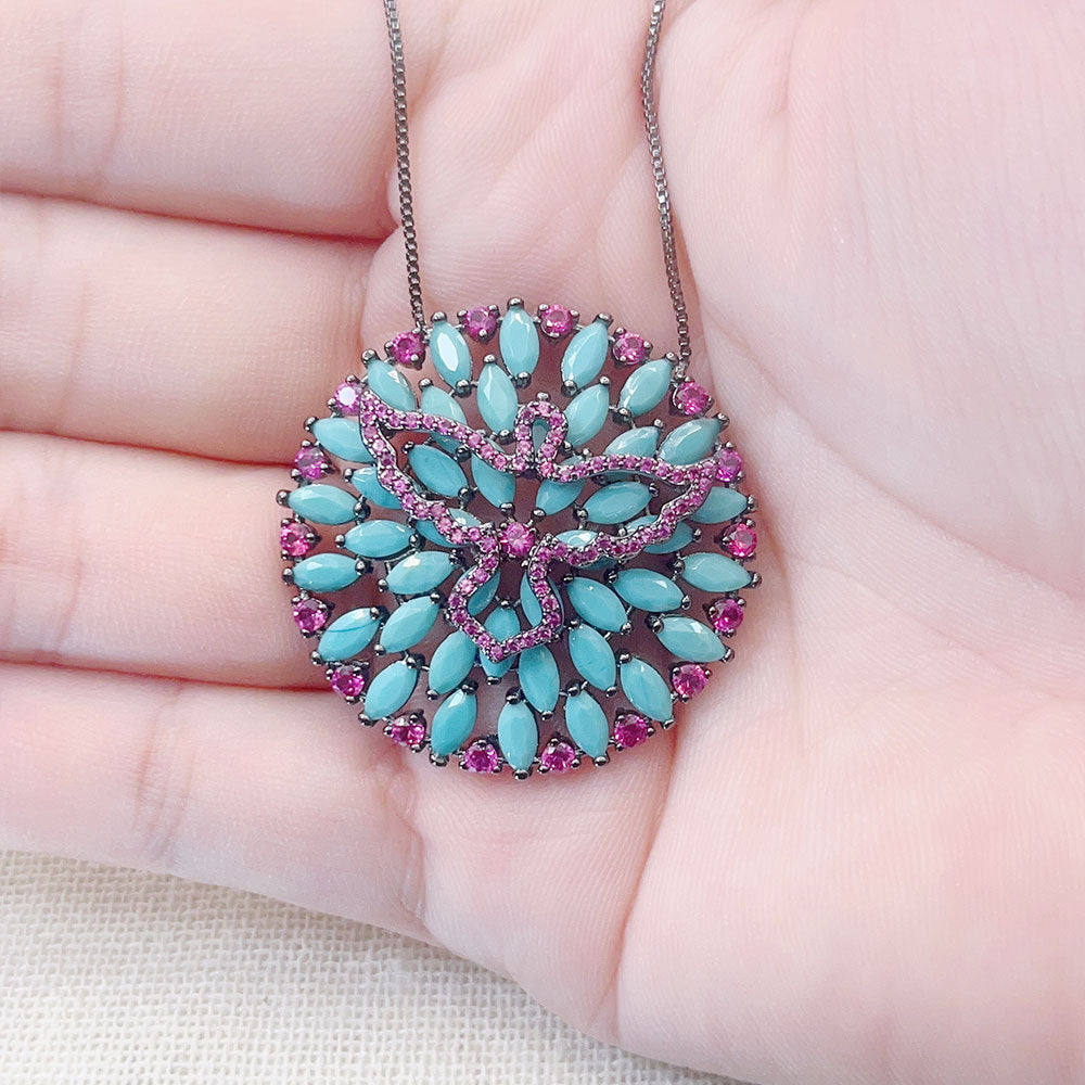 Round Inlaid Turquoise Pigeon Pendant Necklace