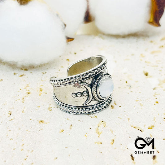 Fashionable Bohemian Moon Moonstone Ring