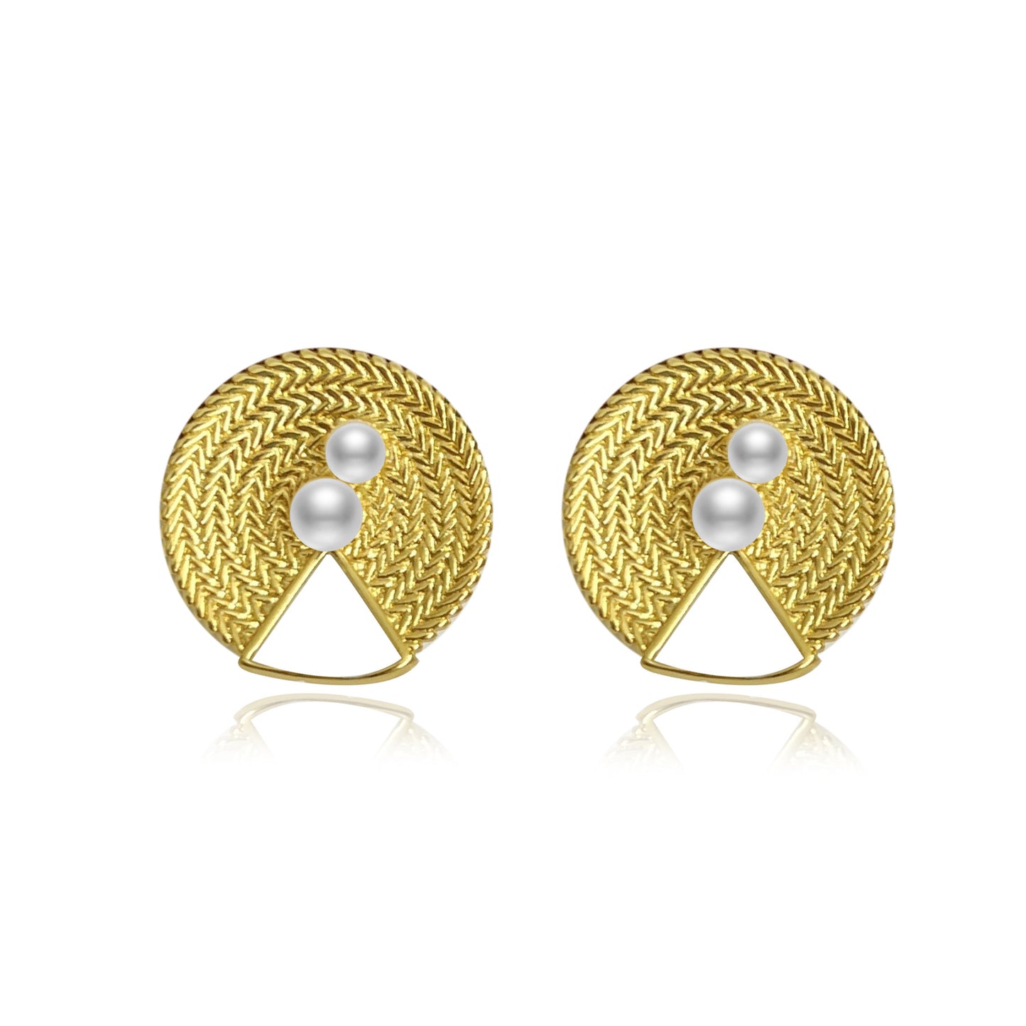 Antique Exquisite Pearl Earrings in The Fashion Trend