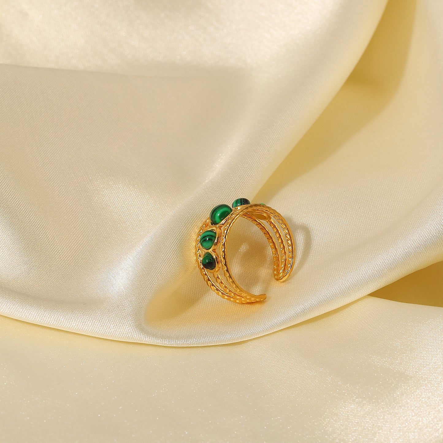 French Vintage Natural Stone 5 Malachite Hollow Ring