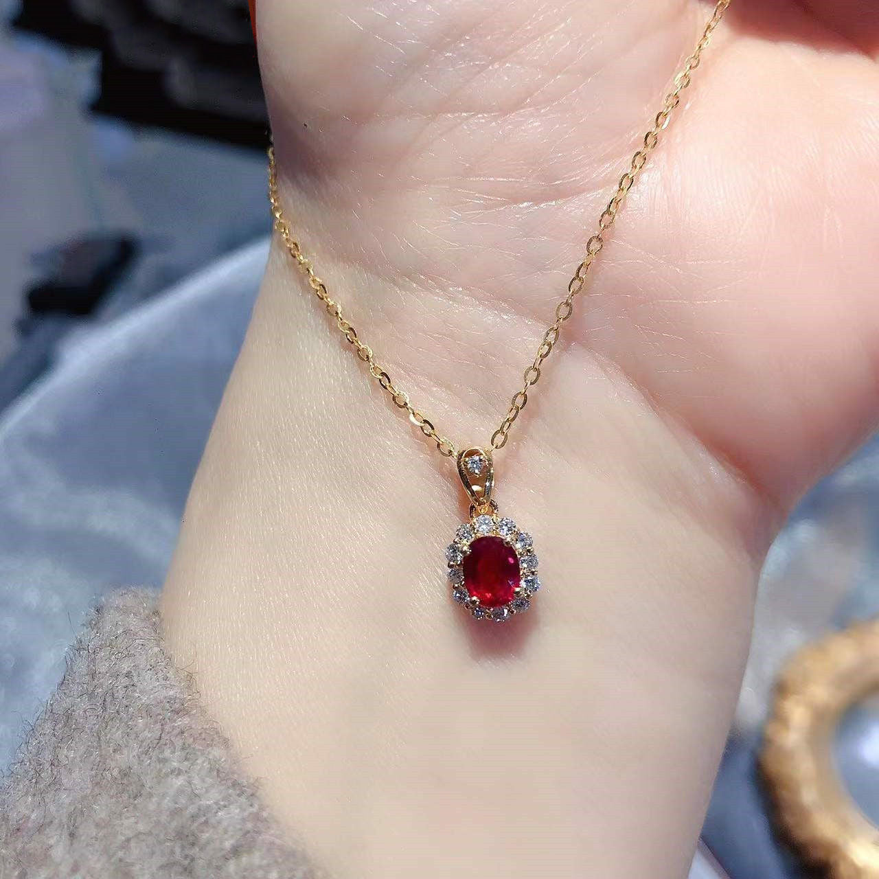 Inlaid Garnet Pendant Necklace