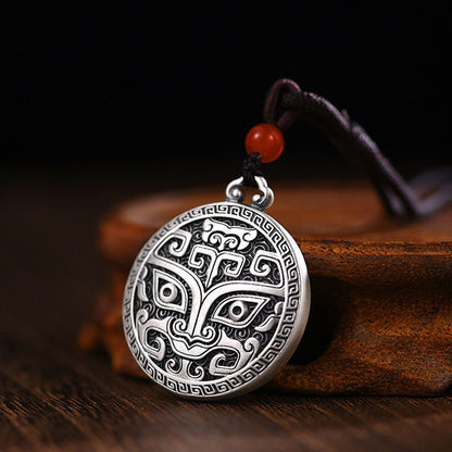 Gluttonous Animal Domineering Retro Round Plate Animal Face Necklace