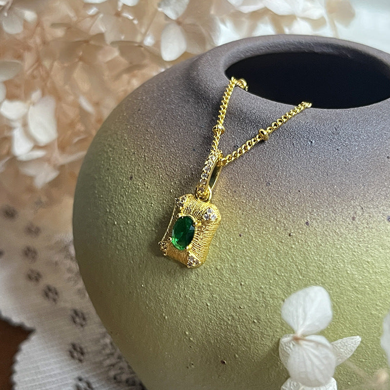 Light Luxury Green Zircon Pendant Necklace High-grade Niche